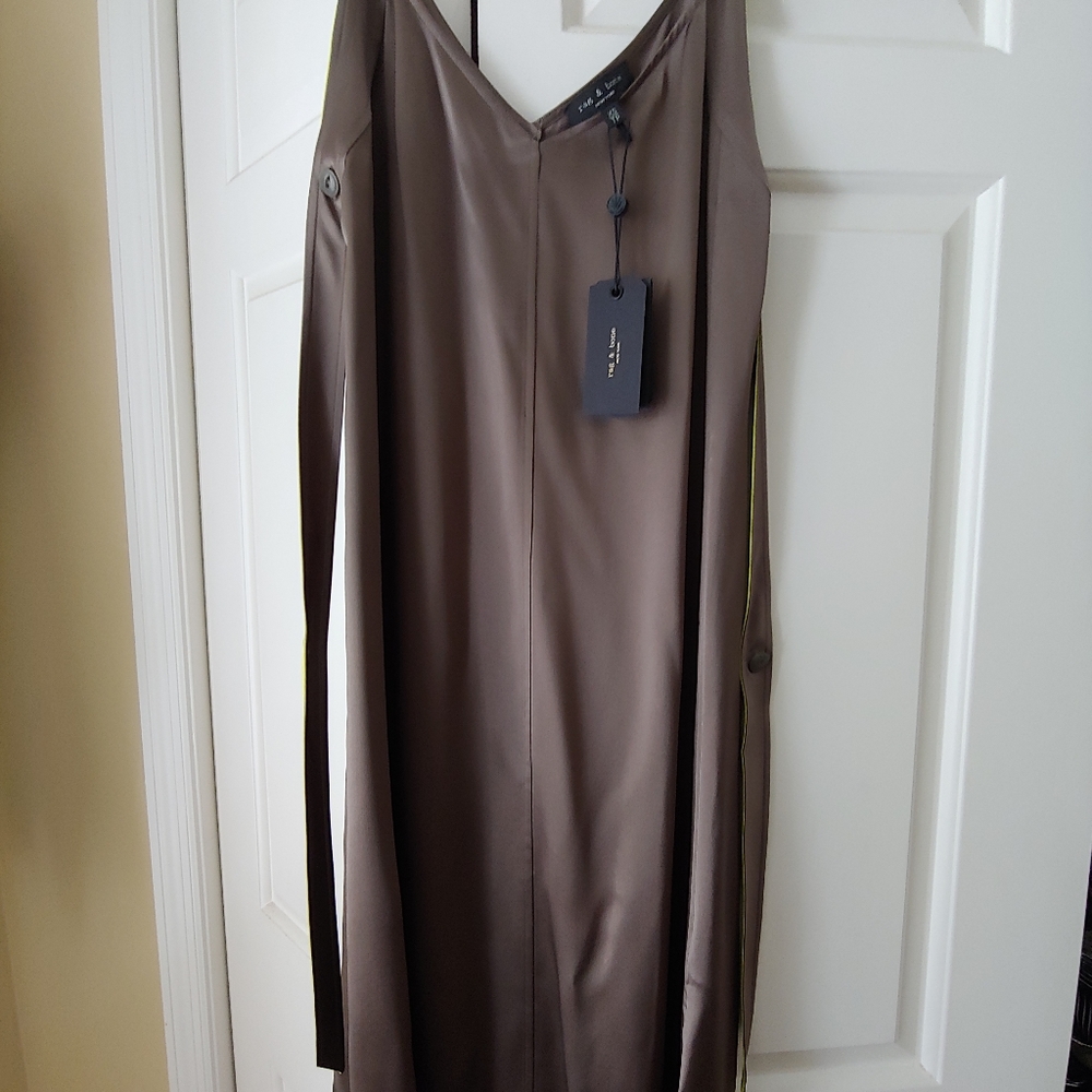 Dress - Picture 2 of 5